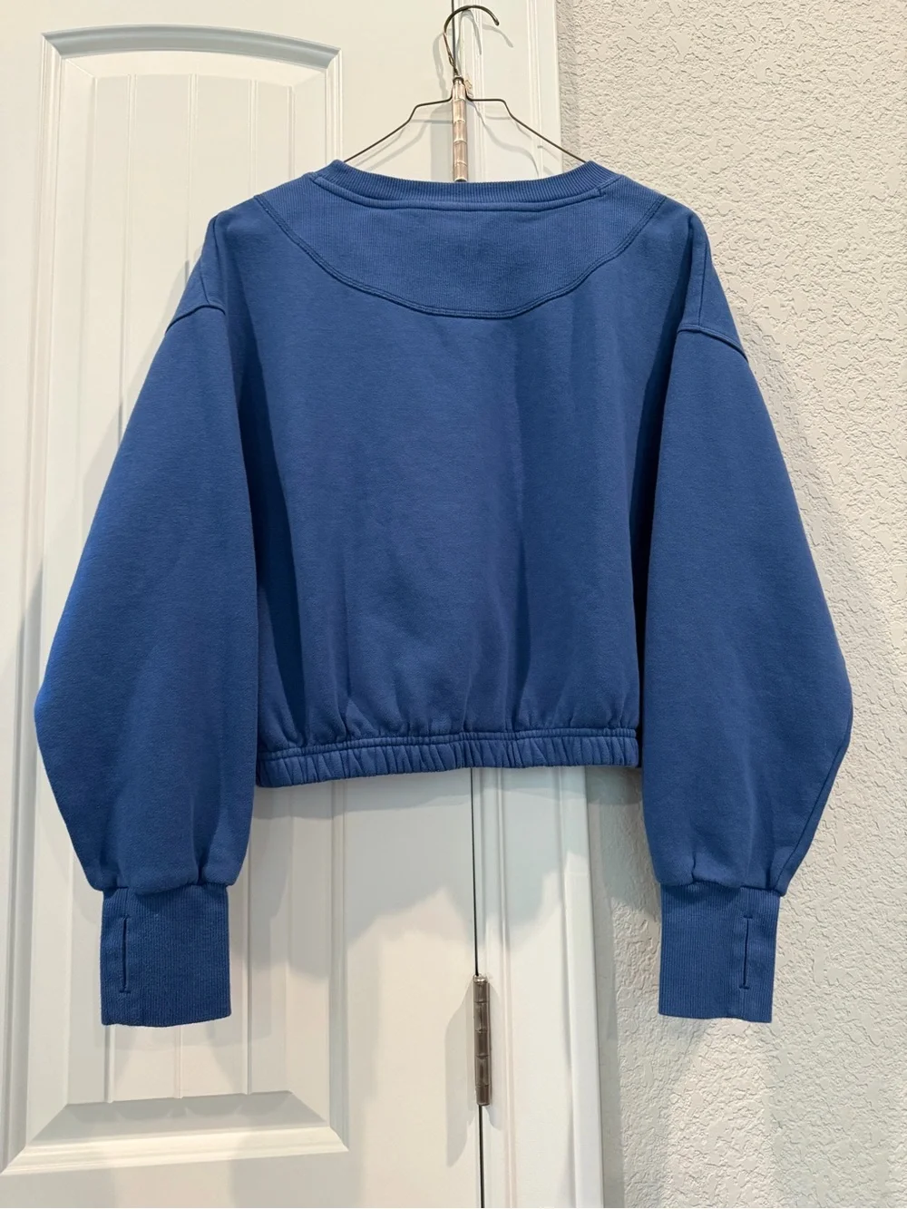 JoyLab Indigo Cropped Crewneck Sweatshirt